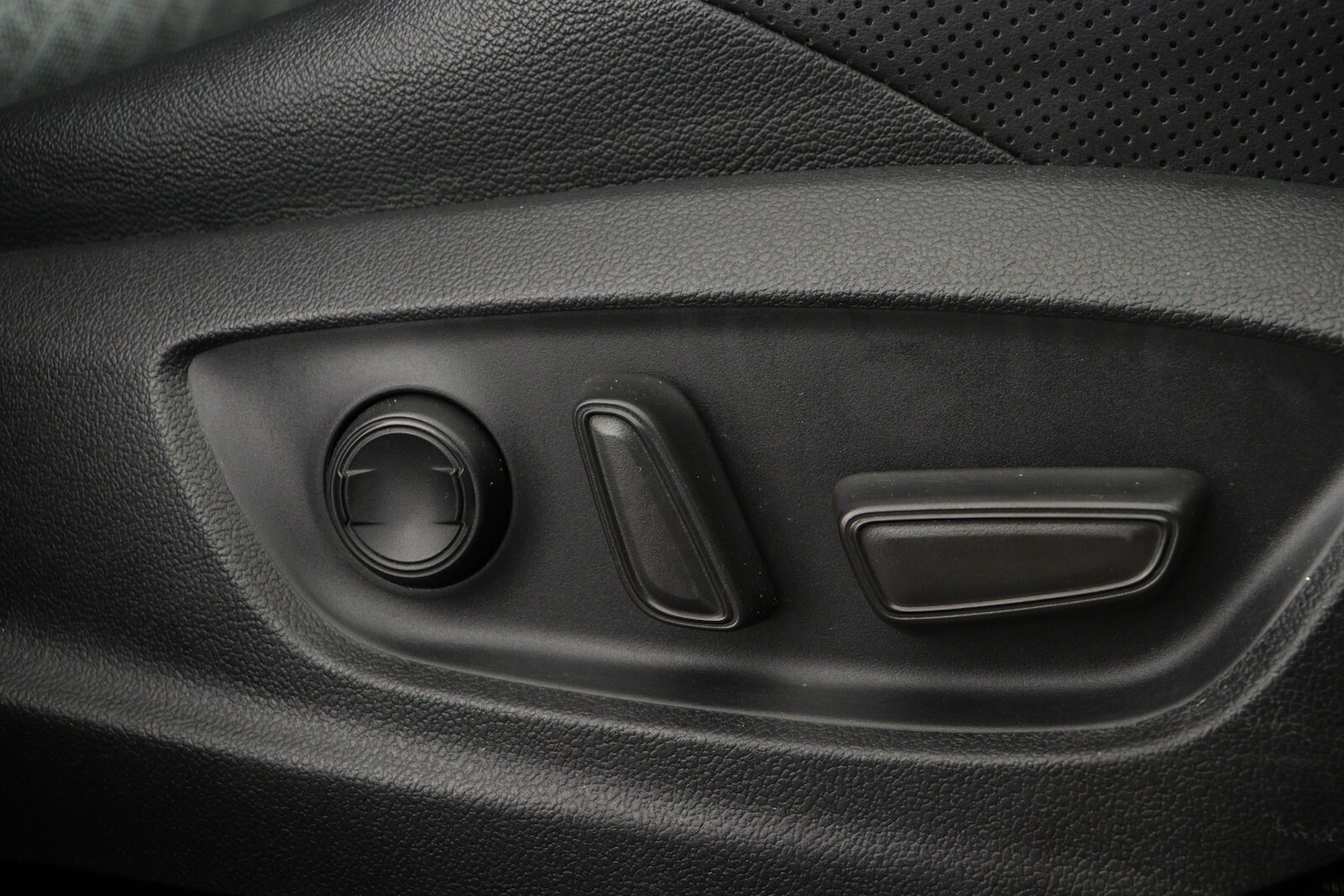 Used Toyota C-HR 2021 for sale - 77269382: Photo 14