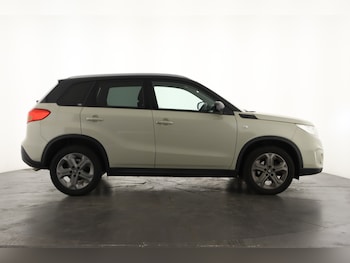 Used Suzuki Vitara 2017 for sale - 77170525: Photo