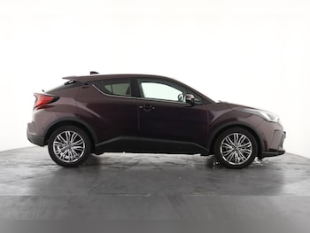 Used Toyota C-HR 2023 for sale - 78000242: Photo