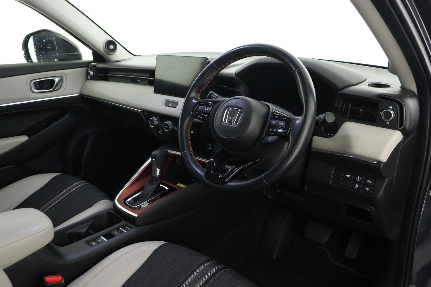 Used Honda HR-V 2022 for sale - 76869702: Photo 14