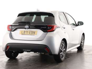 Used Toyota Yaris 2021 for sale - 75325100: Photo