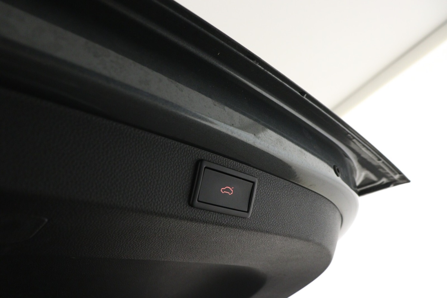 Used Skoda Karoq 2023 for sale - 76873537: Photo 10