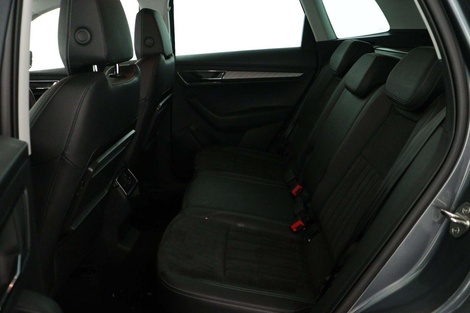 Used Skoda Karoq 2023 for sale - 76873537: Photo 13