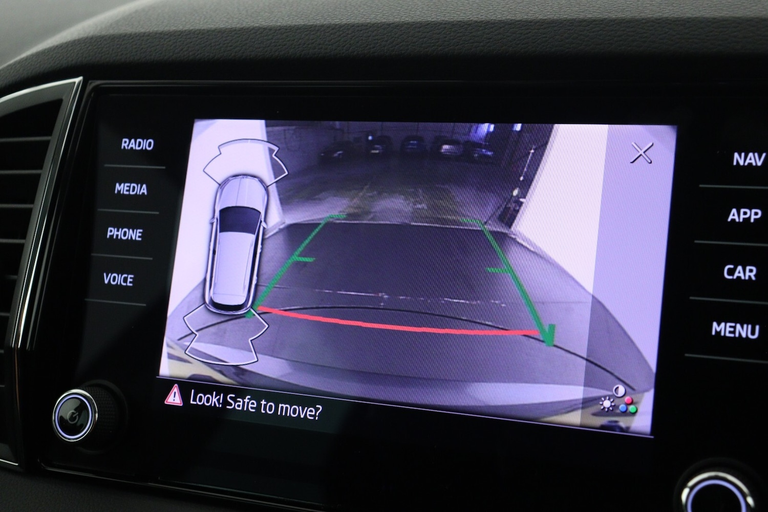 Used Skoda Karoq 2023 for sale - 76873537: Photo 18