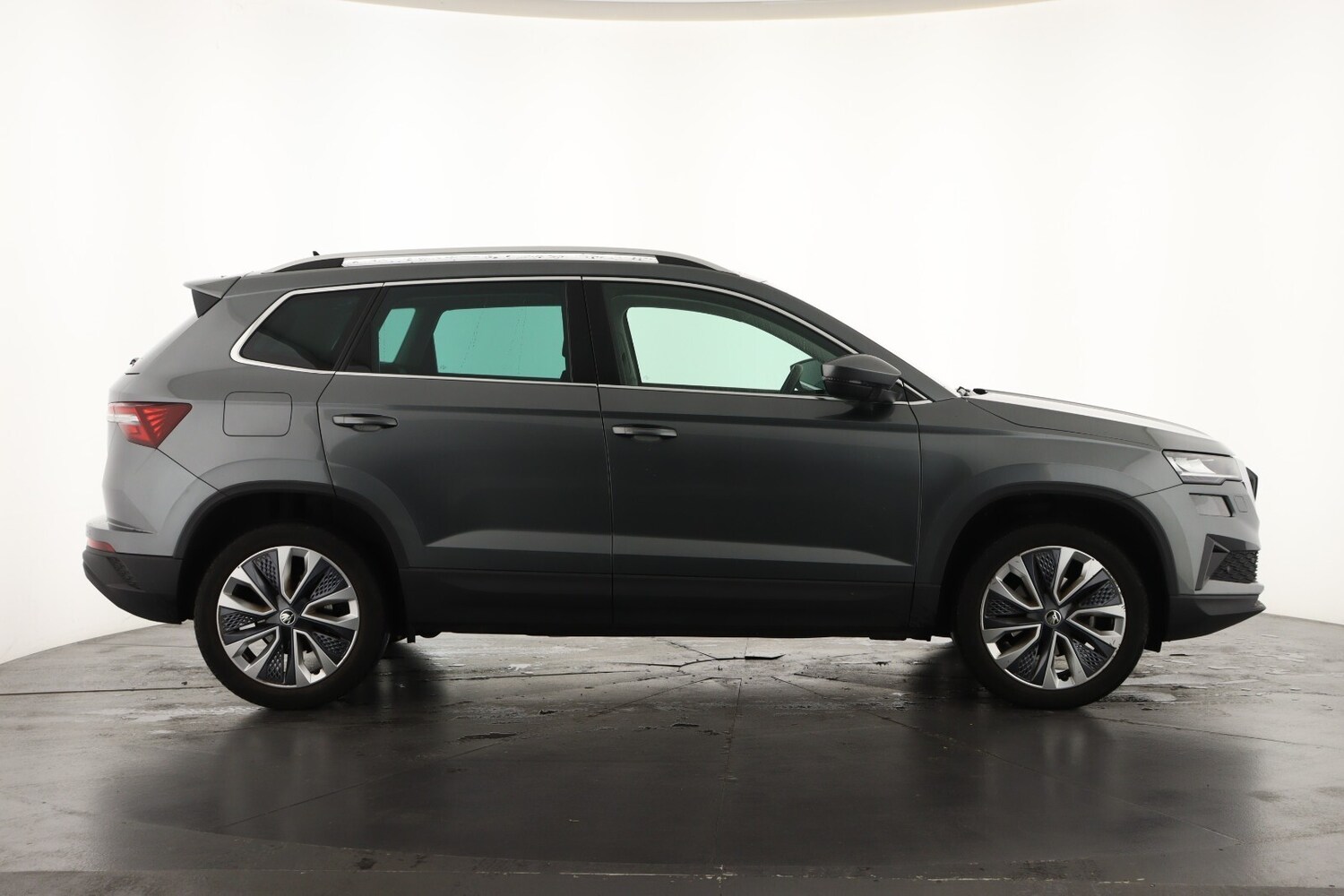 Used Skoda Karoq 2023 for sale - 76873537: Photo 4