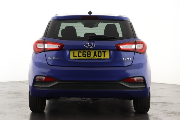Used Hyundai i20 2018 for sale - 76217275: Photo 2