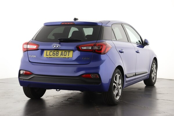 Used Hyundai i20 2018 for sale - 76217275: Photo 3