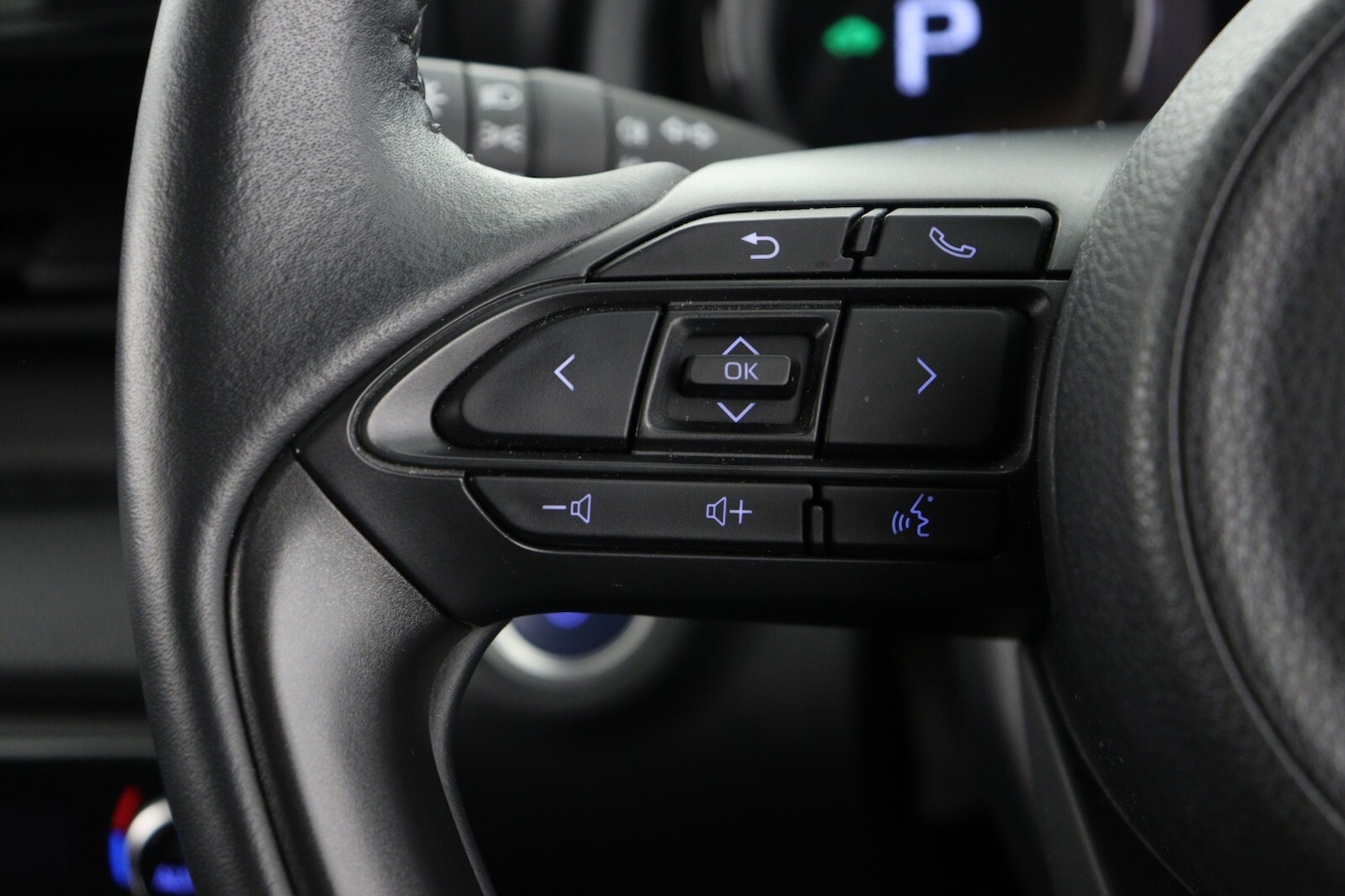 Used Mazda Mazda2 HYBRID 2023 for sale - 76873950: Photo 22