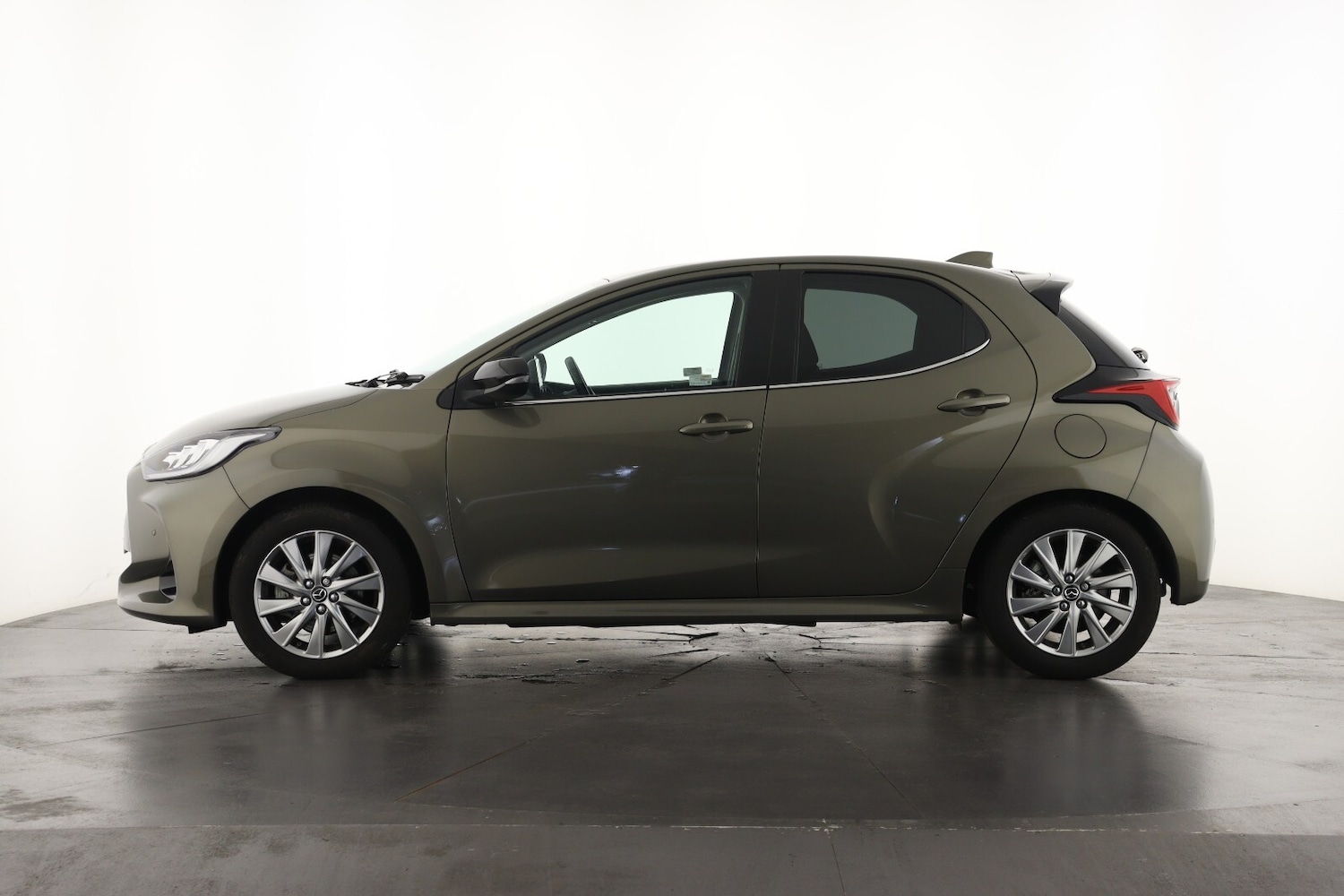 Used Mazda Mazda2 HYBRID 2023 for sale - 76873950: Photo 7