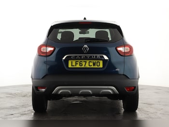 Used Renault Captur 2017 for sale - 76191168: Photo 2