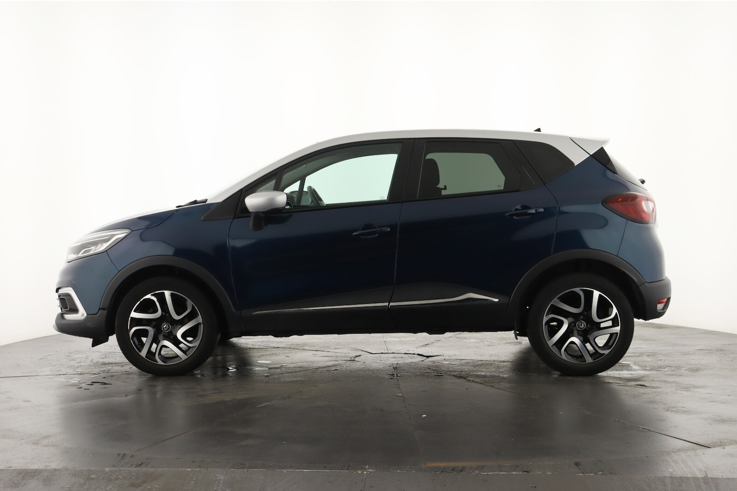 Used Renault Captur 2017 for sale - 76191168: Photo 7