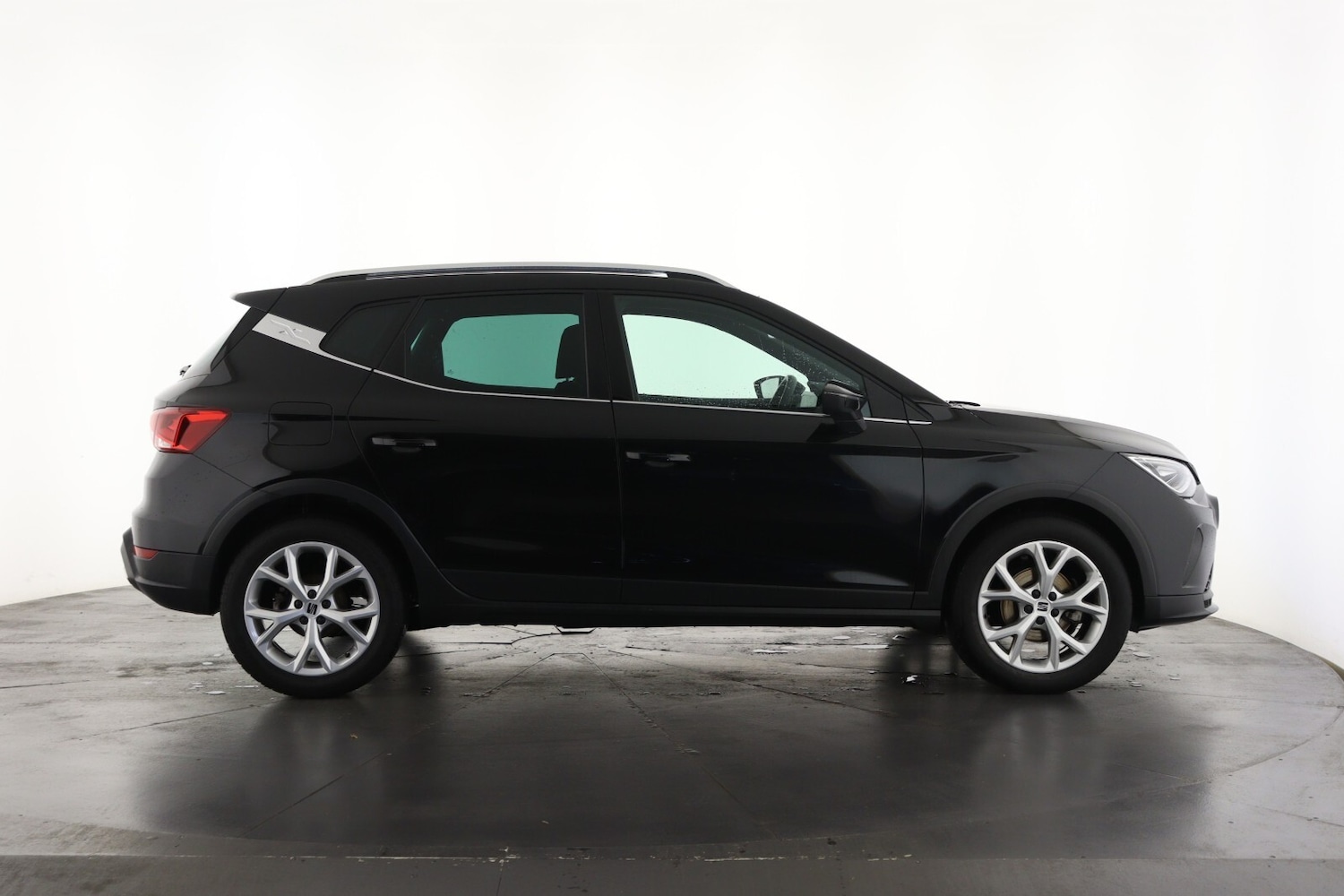 Used SEAT Arona 2023 for sale - 76871910: Photo 4