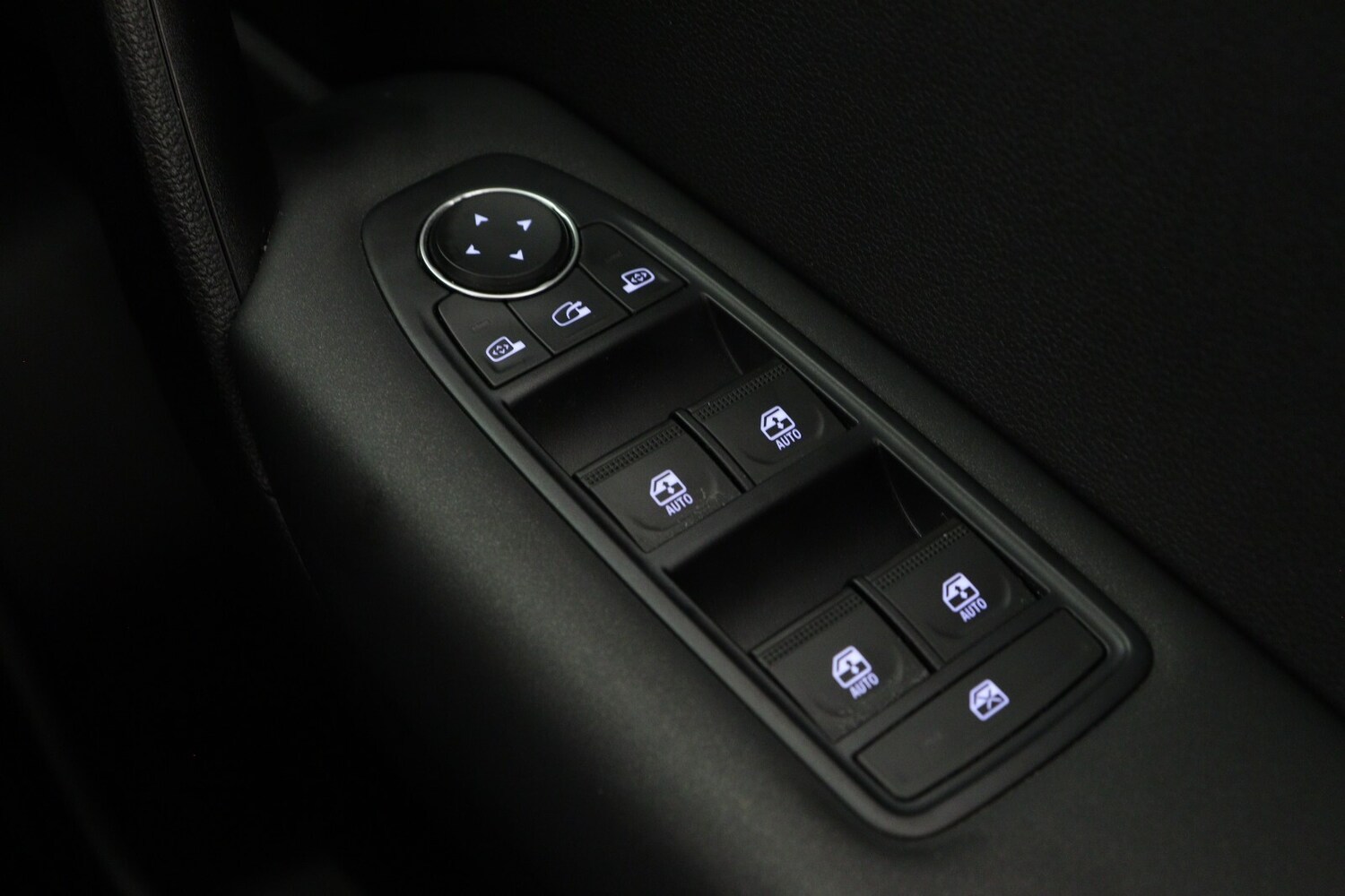 Used Renault Captur 2019 for sale - 75959594: Photo 25