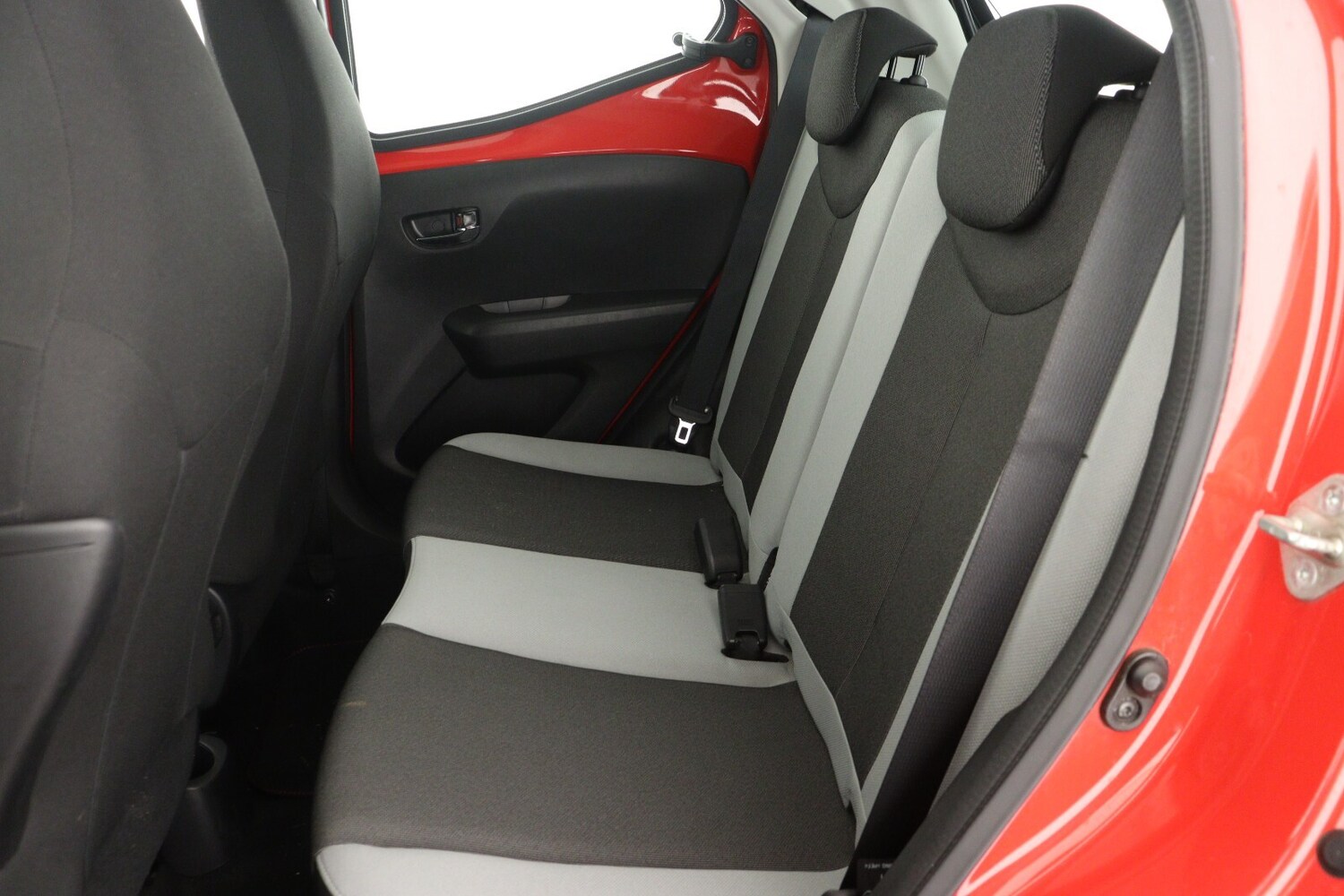 Used Toyota AYGO 2017 for sale - 76874699: Photo 12