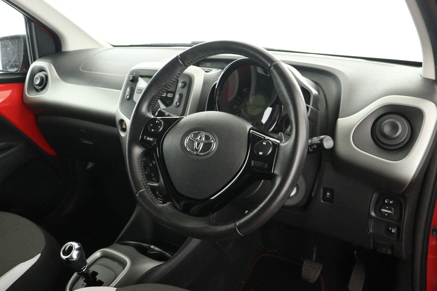 Used Toyota AYGO 2017 for sale - 76874699: Photo 13