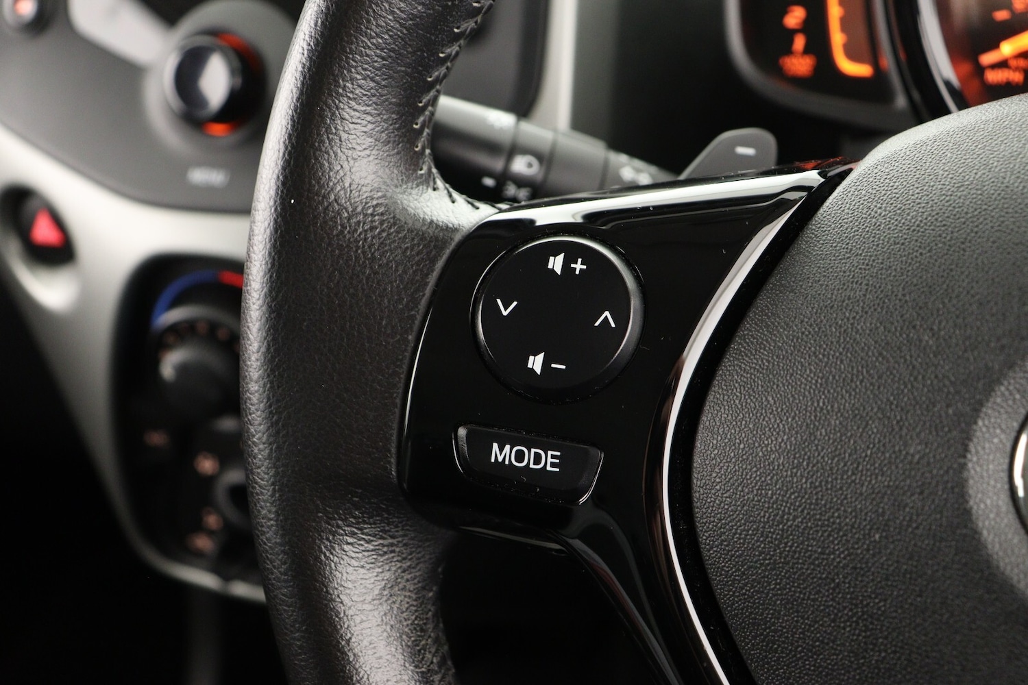 Used Toyota AYGO 2017 for sale - 76874699: Photo 19