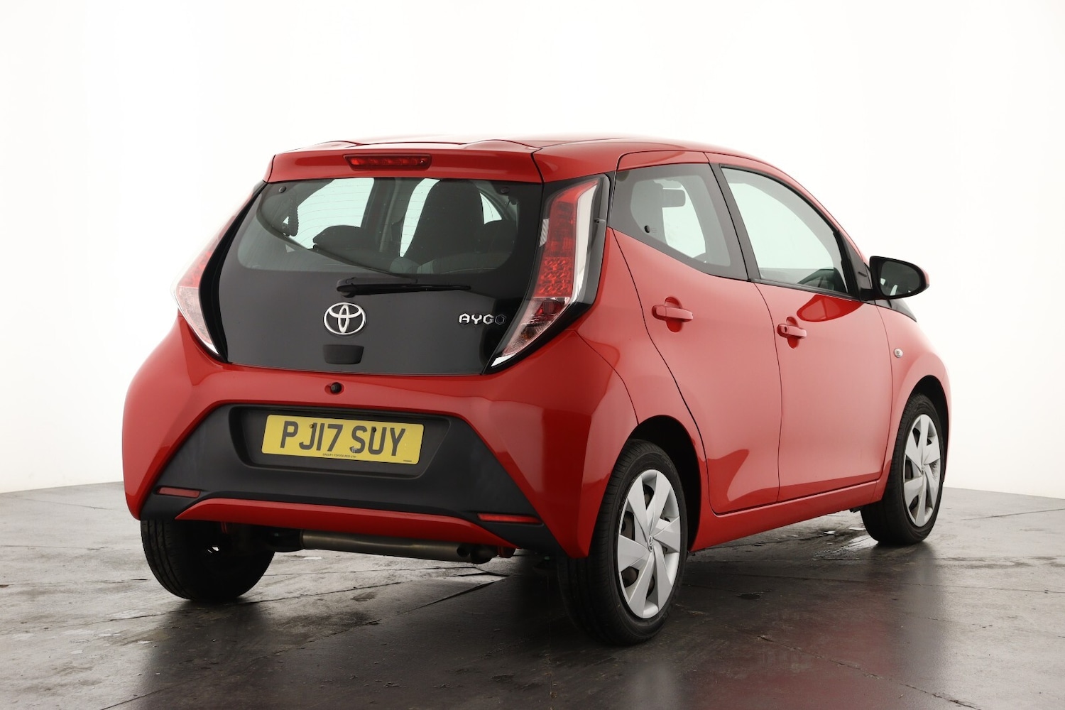 Used Toyota AYGO 2017 for sale - 76874699: Photo 3