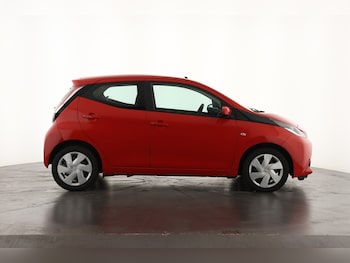 Used Toyota AYGO 2017 for sale - 76874699: Photo