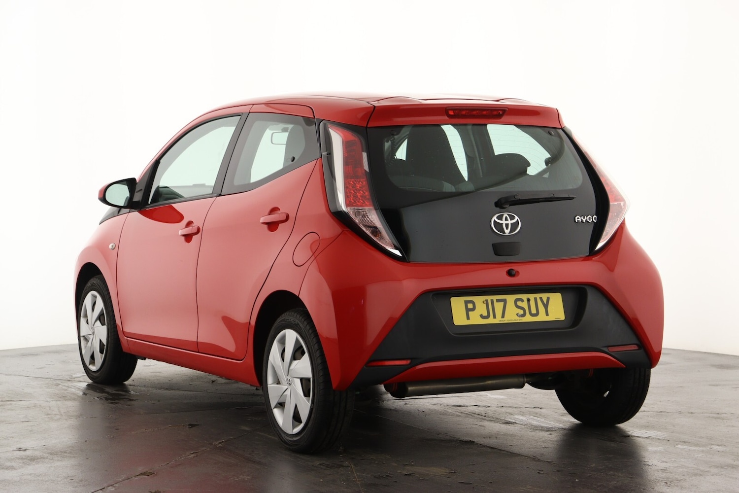 Used Toyota AYGO 2017 for sale - 76874699: Photo 8