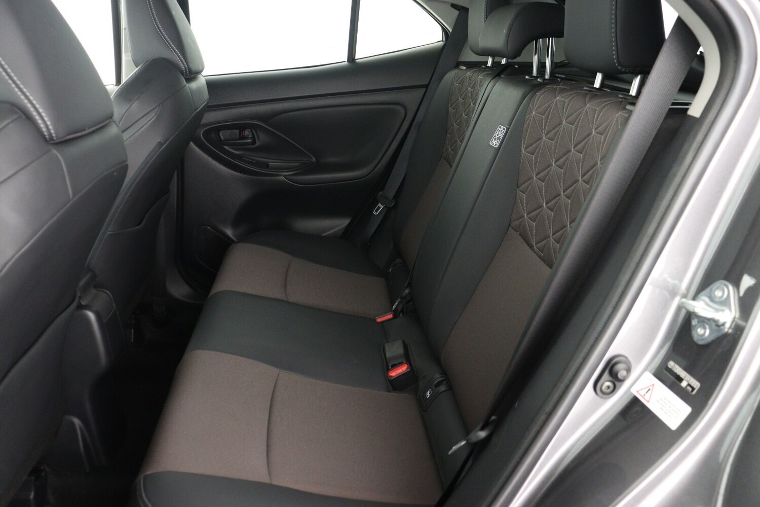 Used Toyota Yaris Cross 2023 for sale - 77627597: Photo 12