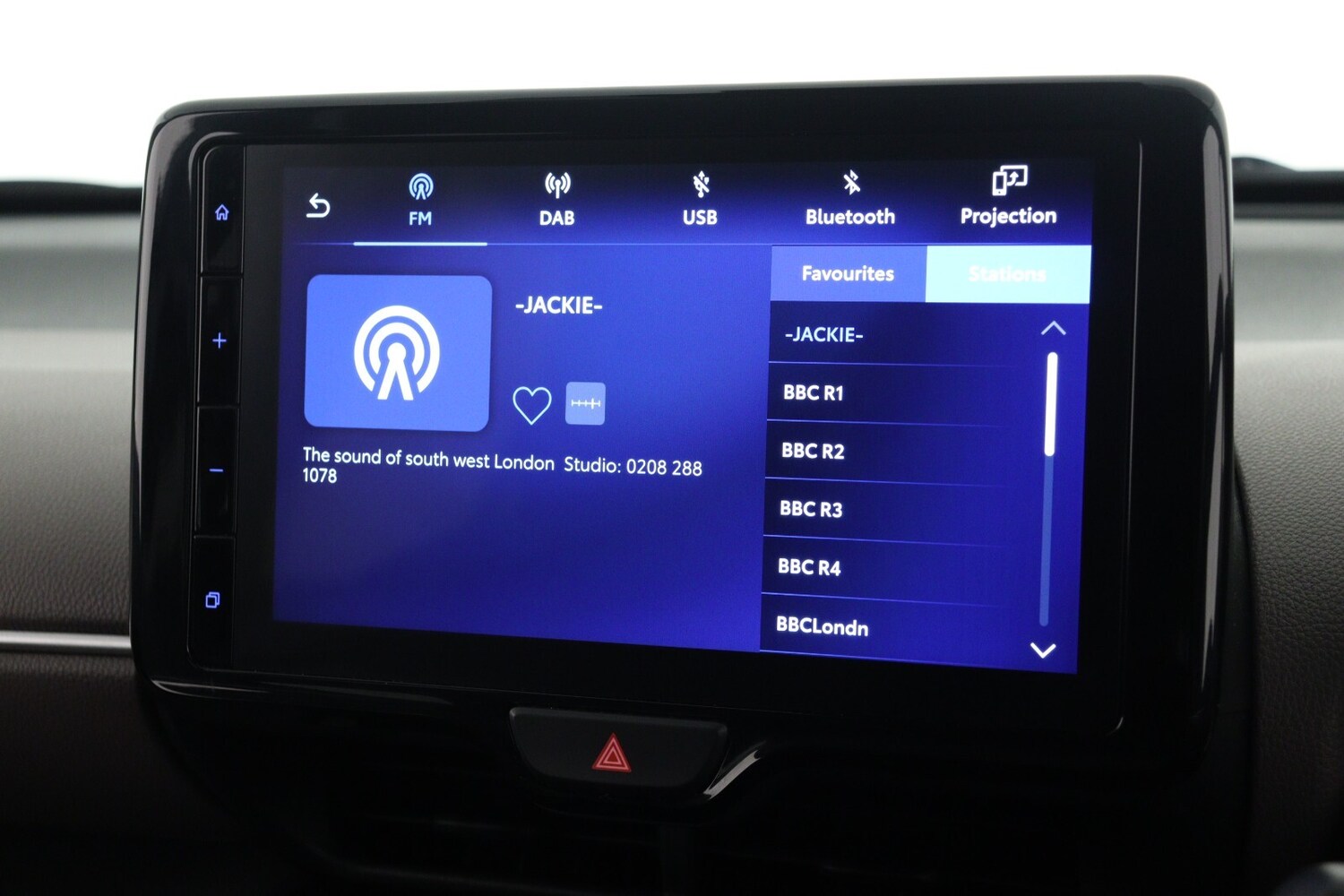 Used Toyota Yaris Cross 2023 for sale - 77627597: Photo 16