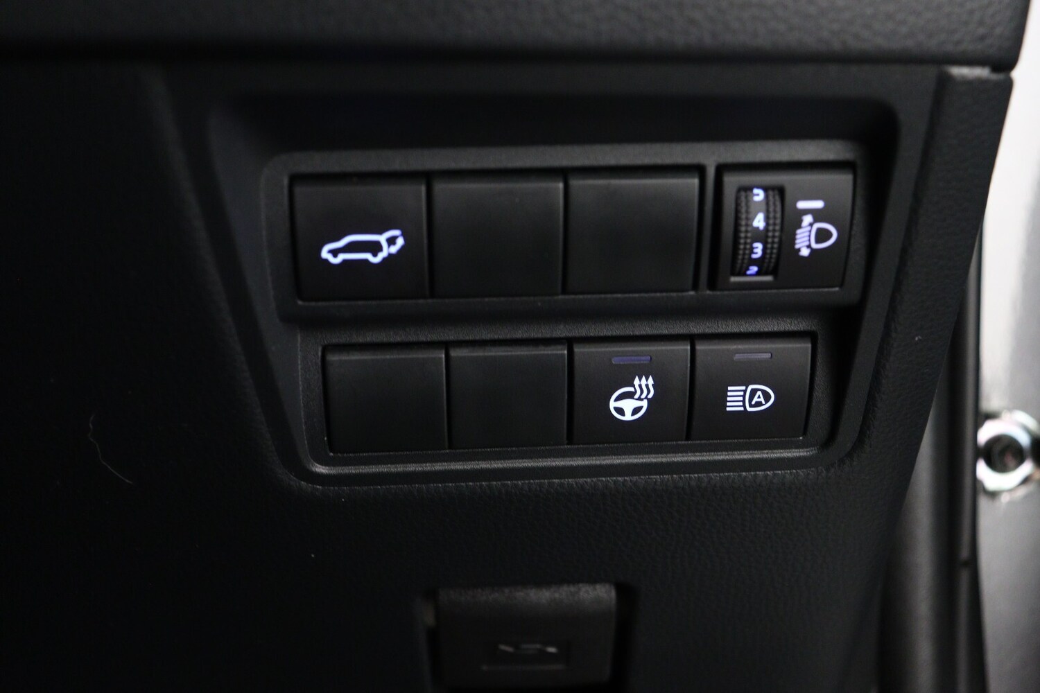 Used Toyota Yaris Cross 2023 for sale - 77627597: Photo 25