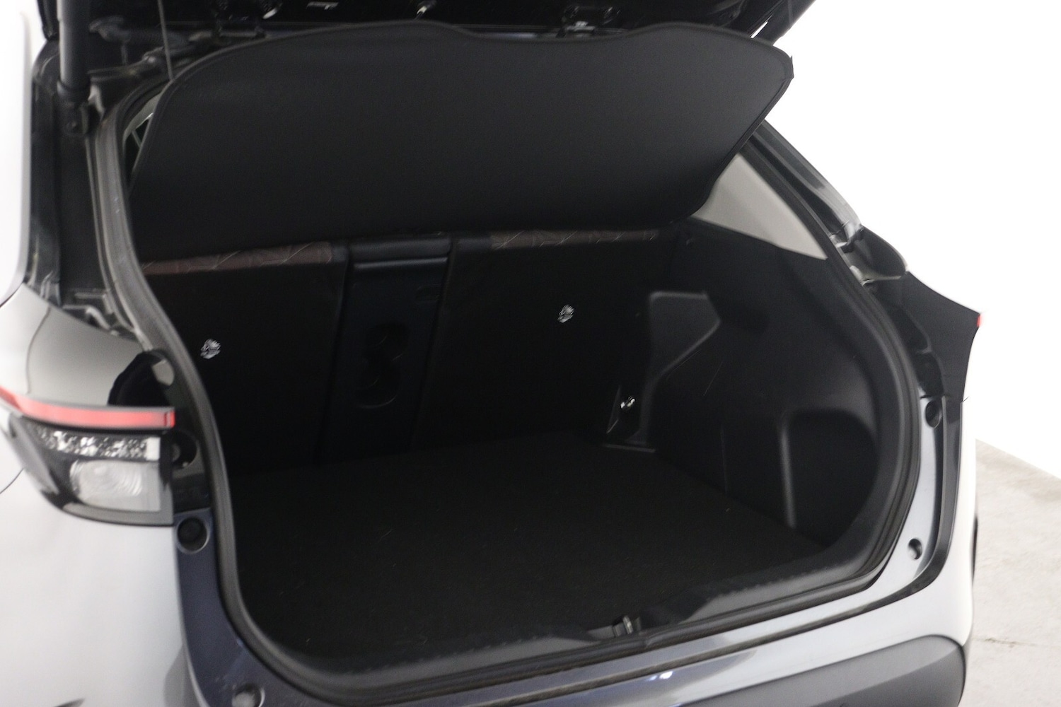 Used Toyota Yaris Cross 2023 for sale - 77627597: Photo 9