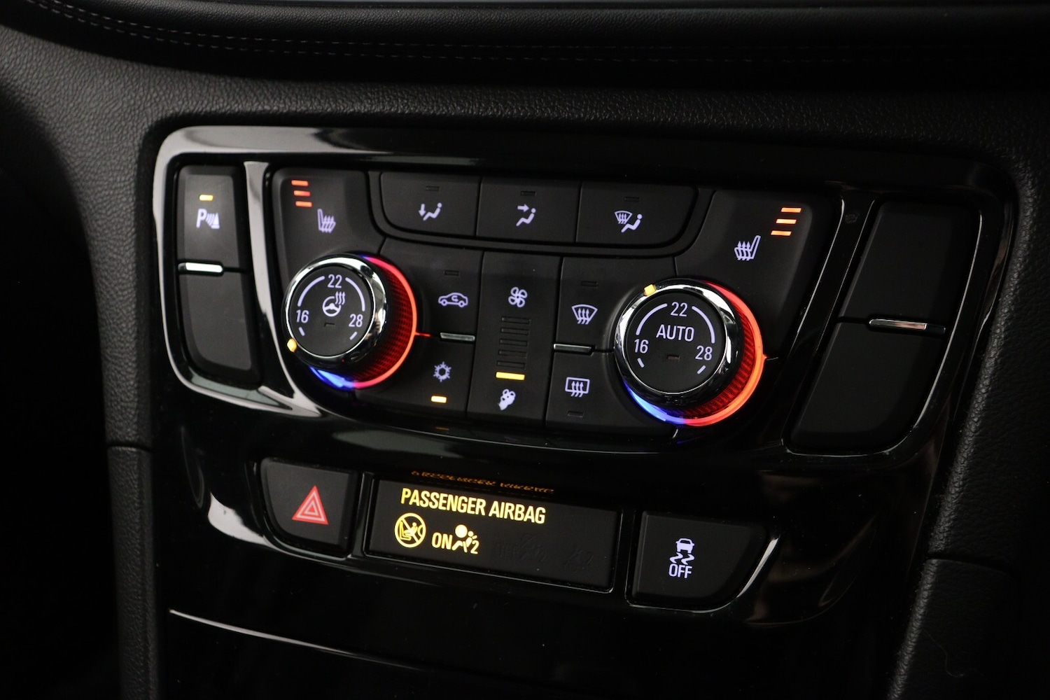 Used Vauxhall Mokka X 2018 for sale - 76894863: Photo 19