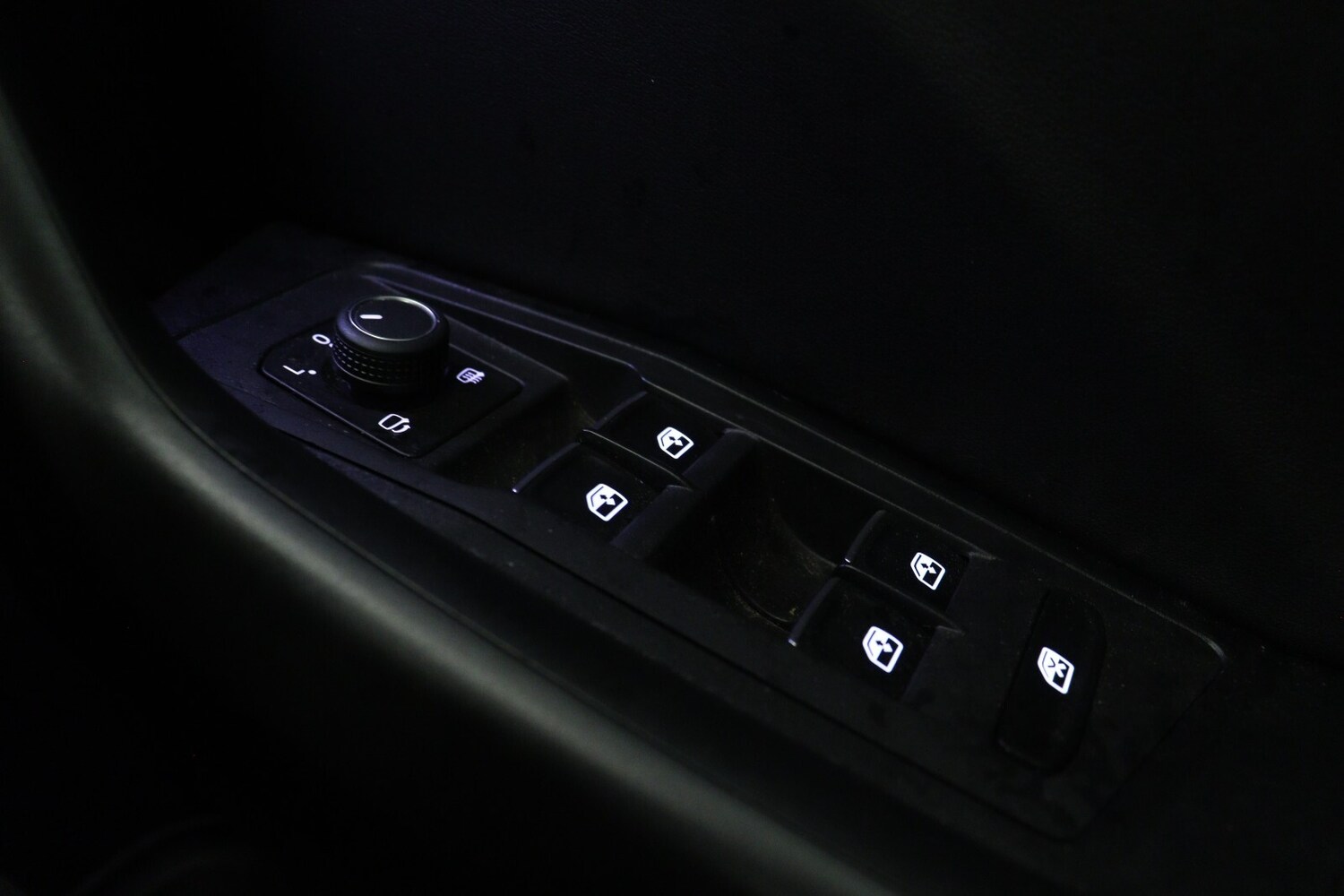 Used Volkswagen T-Roc 2022 for sale - 77618955: Photo 23