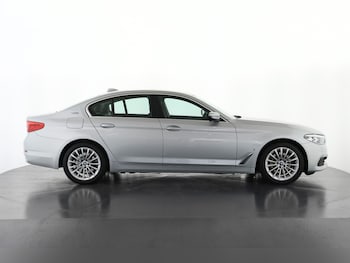 Used BMW 5 Series 2018 for sale - 77373058: Photo