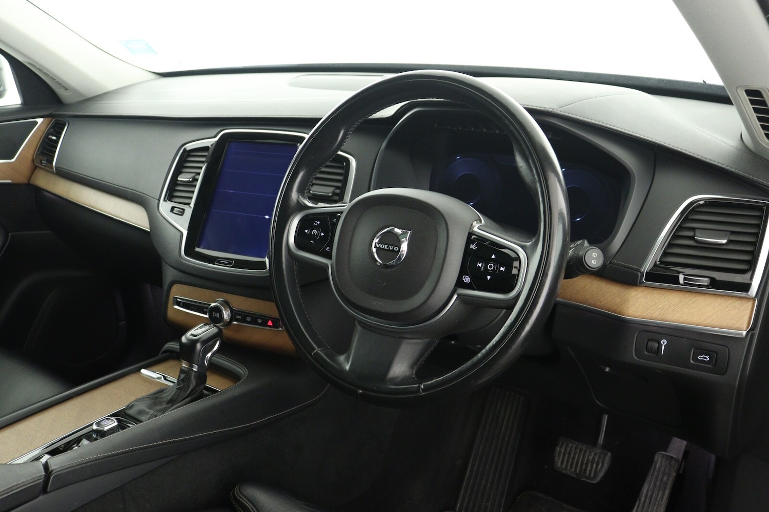 Used Volvo XC90 2018 for sale - 75959500: Photo 16