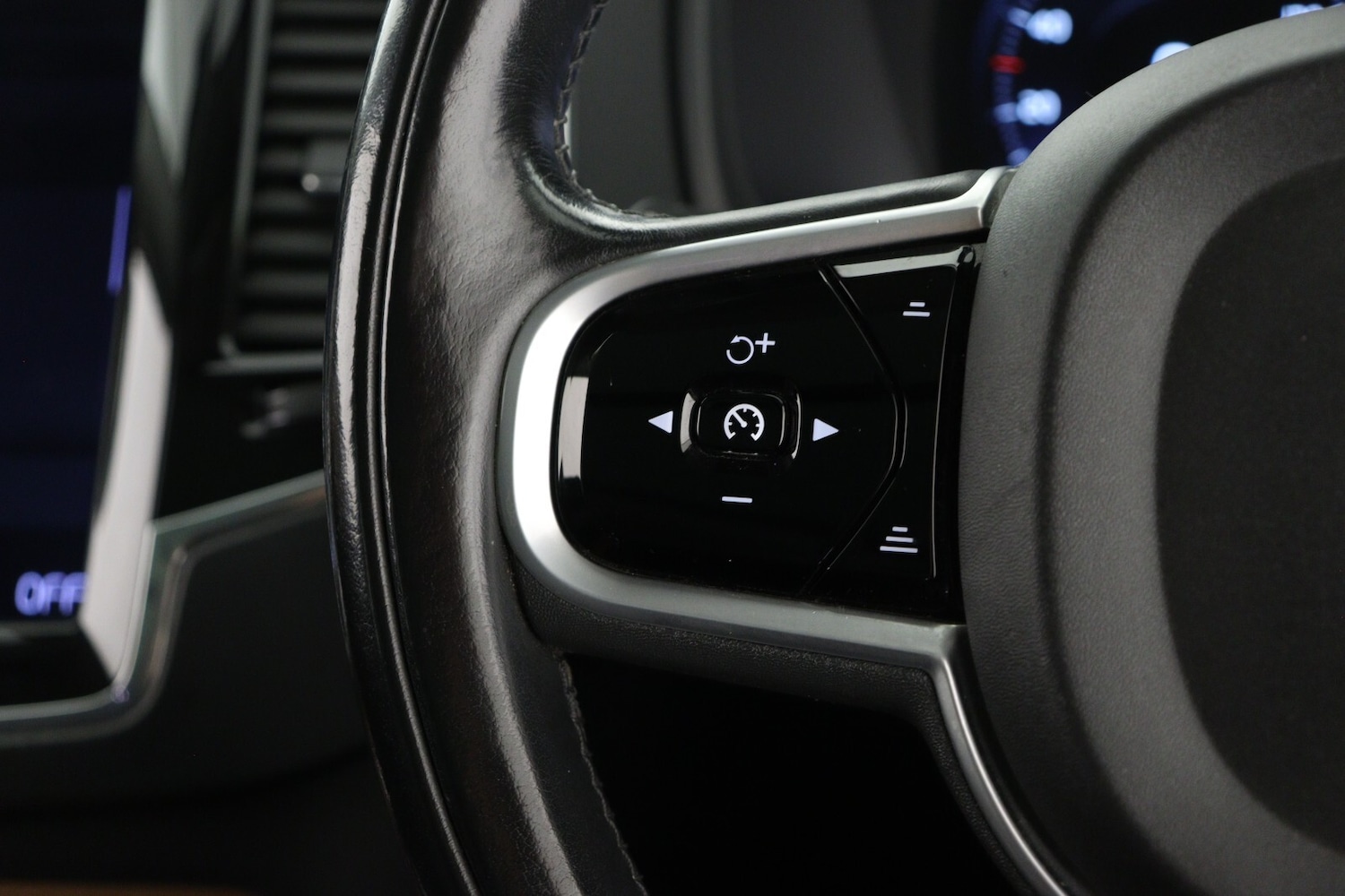 Used Volvo XC90 2018 for sale - 75959500: Photo 28