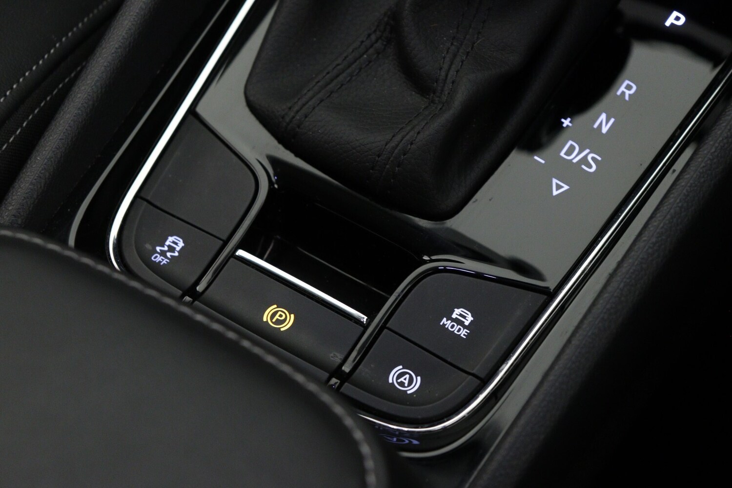 Used Skoda Karoq 2024 for sale - 78088686: Photo 28