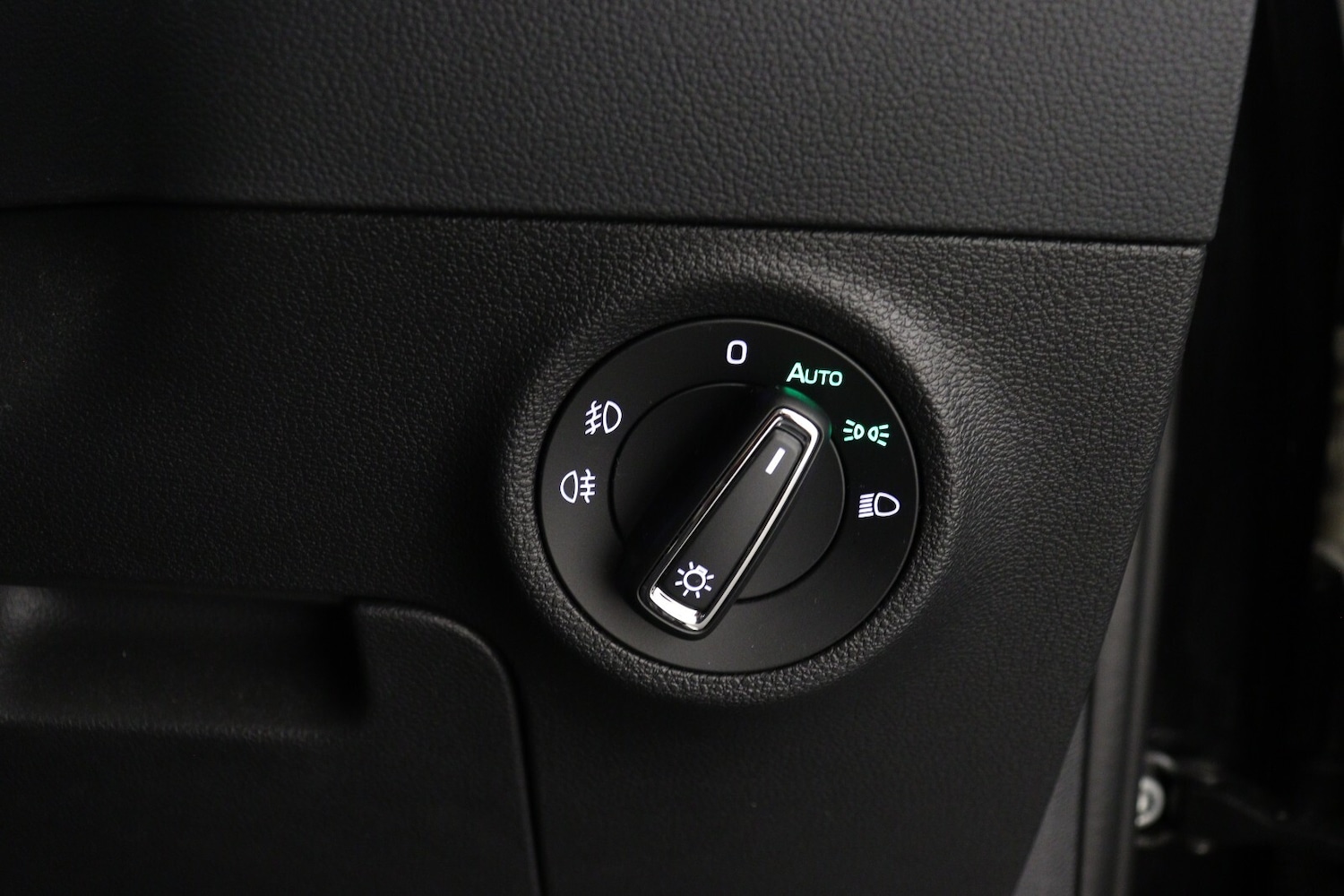 Used Skoda Karoq 2024 for sale - 78088686: Photo 32