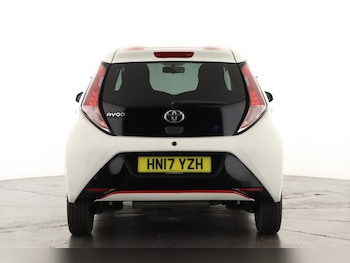 Used Toyota AYGO 2017 for sale - 76971340: Photo