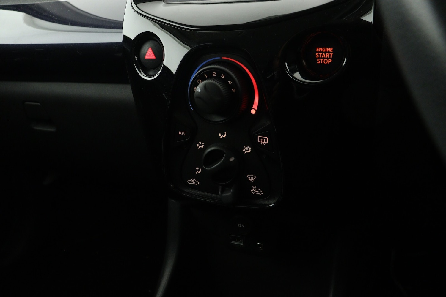 Used Peugeot 108 2017 for sale - 76684415: Photo 18