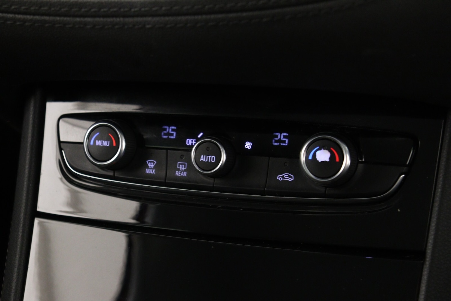 Used Vauxhall Grandland X 2018 for sale - 76552354: Photo 22