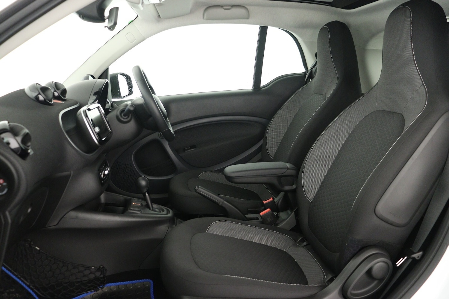 Used smart fortwo 2024 for sale - 76870740: Photo 10