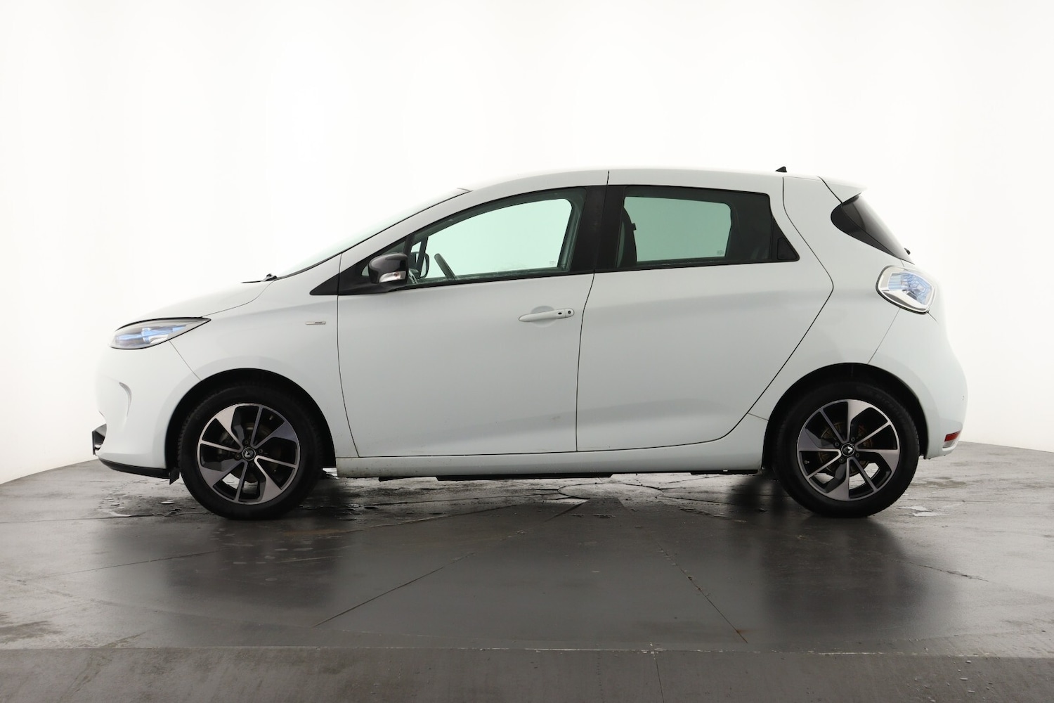Used Renault Zoe 2017 for sale - 76183967: Photo 8