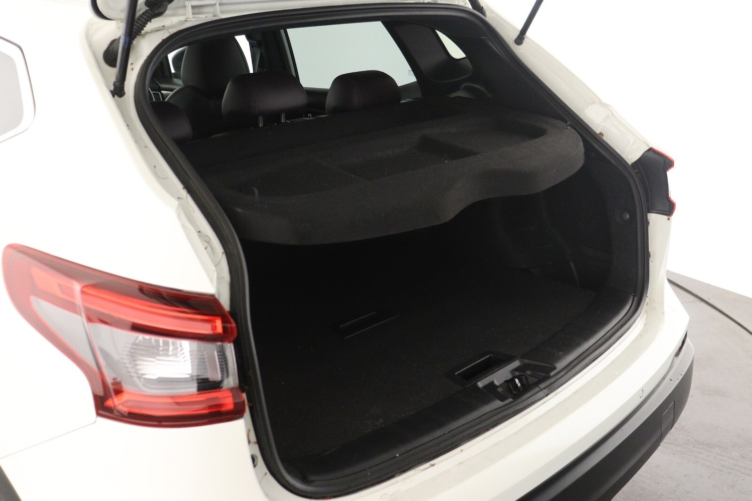 Used Nissan Qashqai 2018 for sale - 75843616: Photo 9