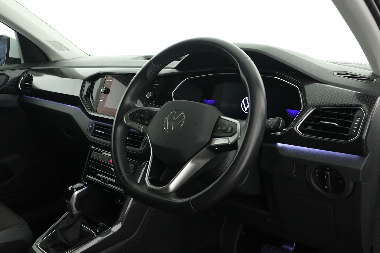 Used Volkswagen T-Cross 2023 for sale - 76390176: Photo 13