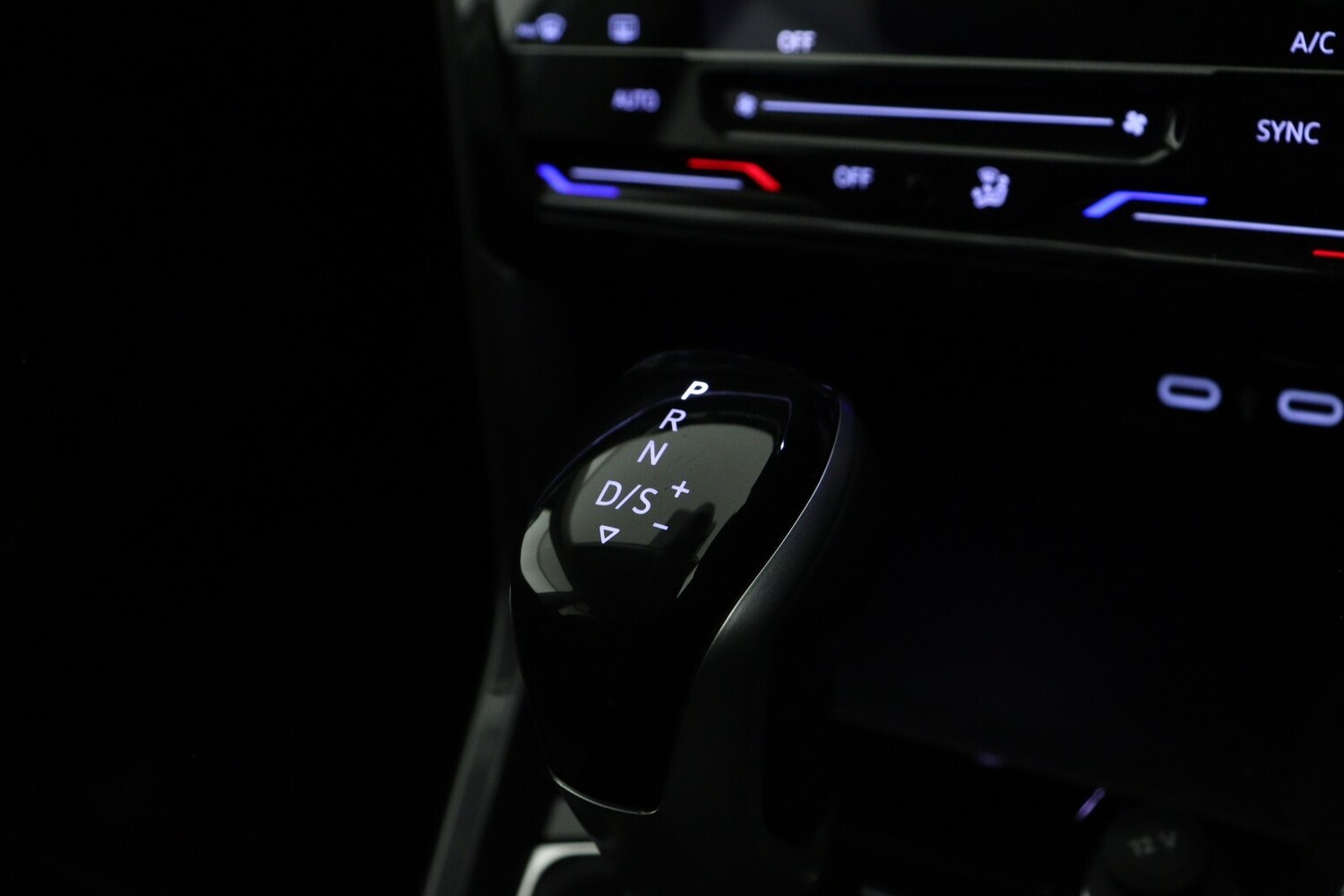 Used Volkswagen T-Cross 2023 for sale - 76390176: Photo 20