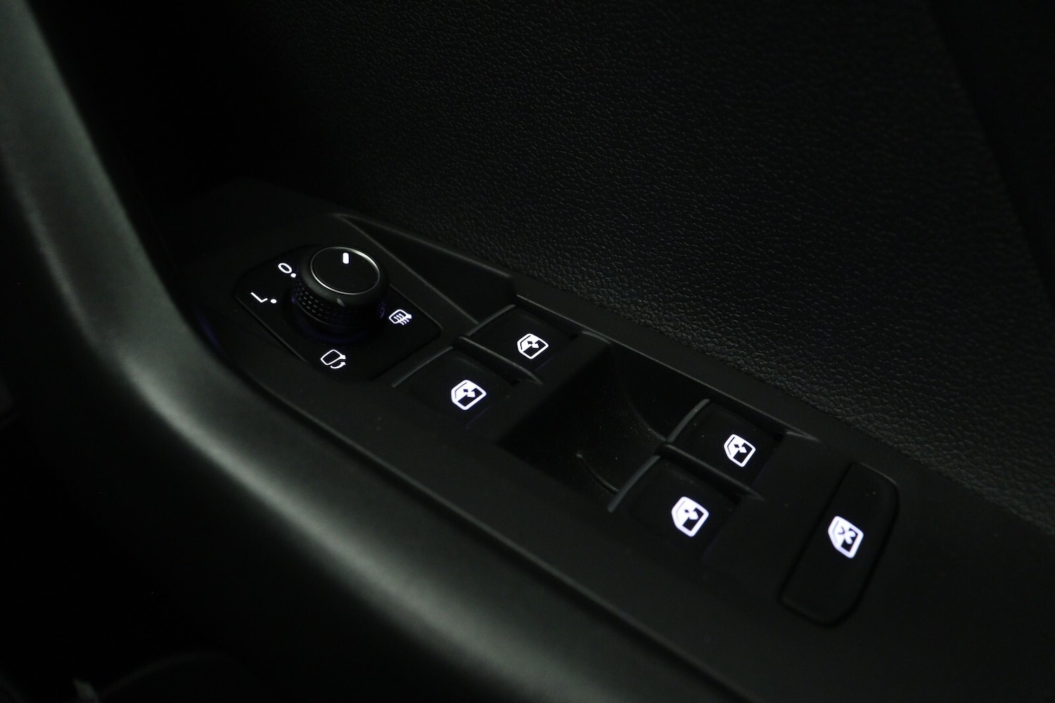 Used Volkswagen T-Cross 2023 for sale - 76390176: Photo 24