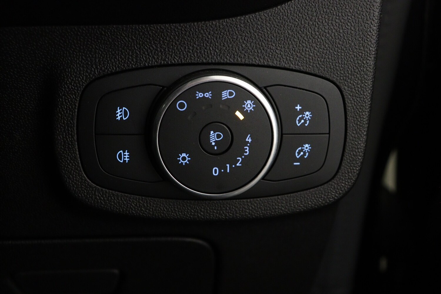 Used Ford Fiesta 2018 for sale - 78067012: Photo 29