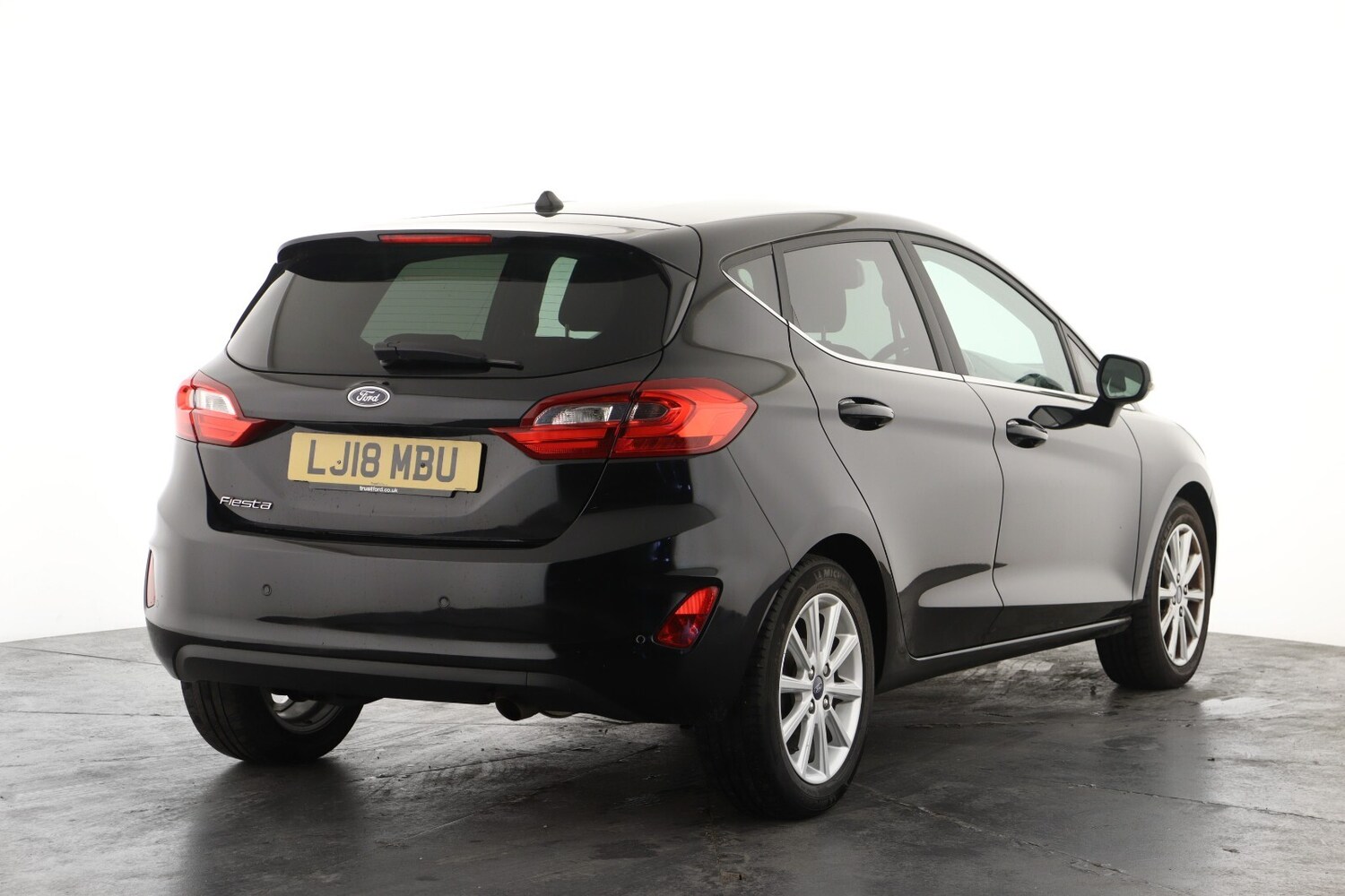 Used Ford Fiesta 2018 for sale - 78067012: Photo 3