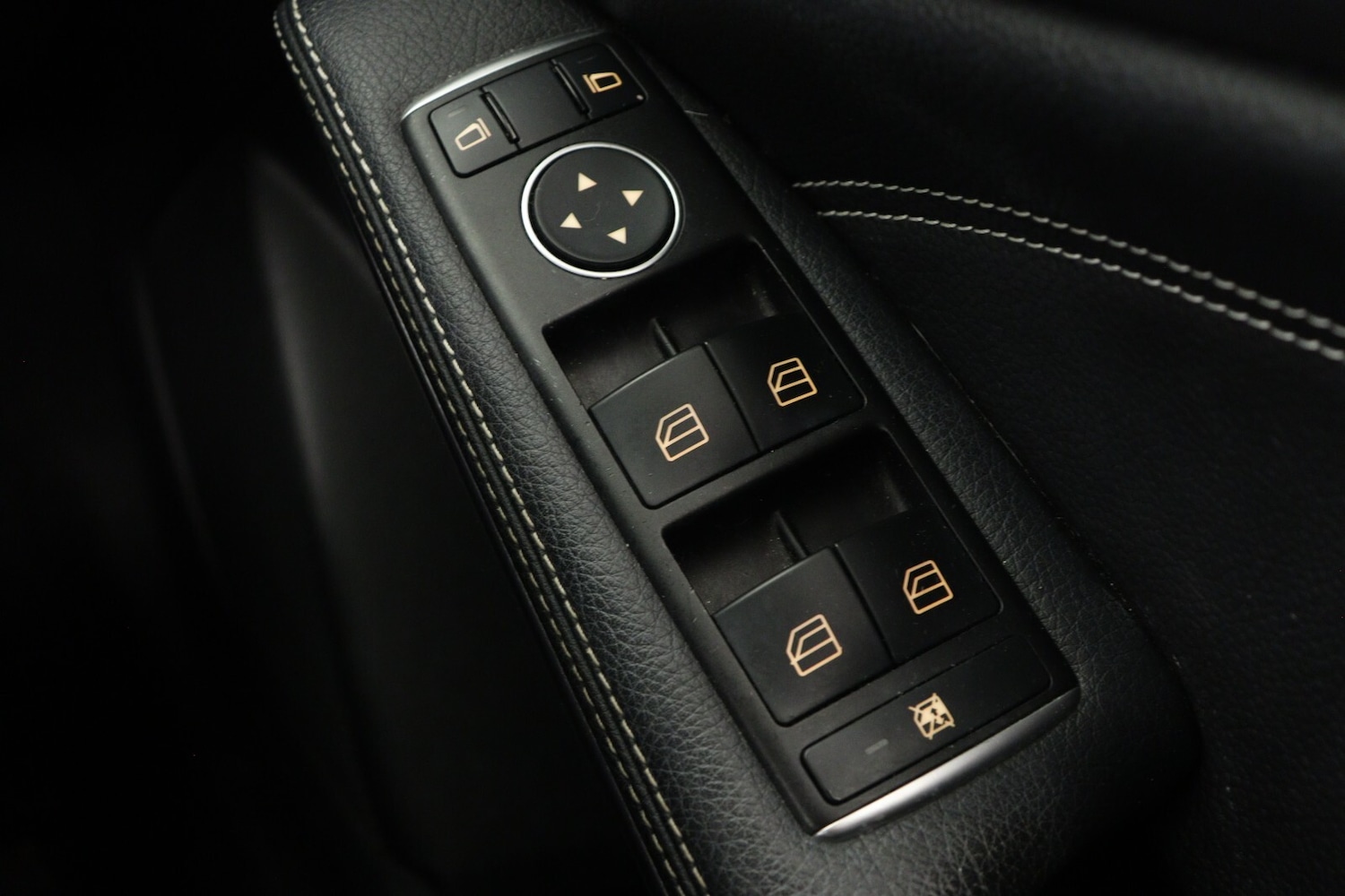 Used Mercedes-Benz A-Class 2015 for sale - 76873539: Photo 26