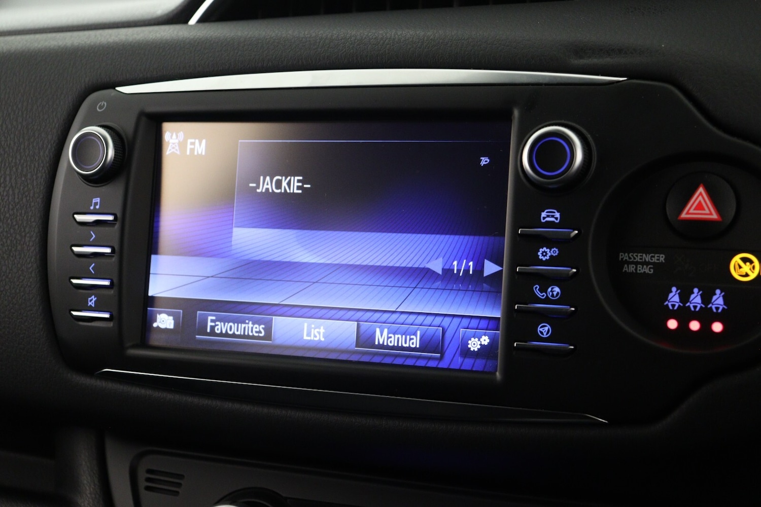 Used Toyota Yaris 2019 for sale - 76873698: Photo 15