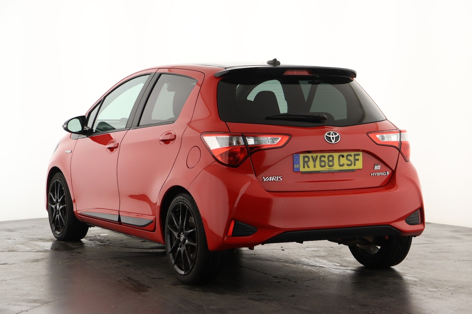 Used Toyota Yaris 2019 for sale - 76873698: Photo 8