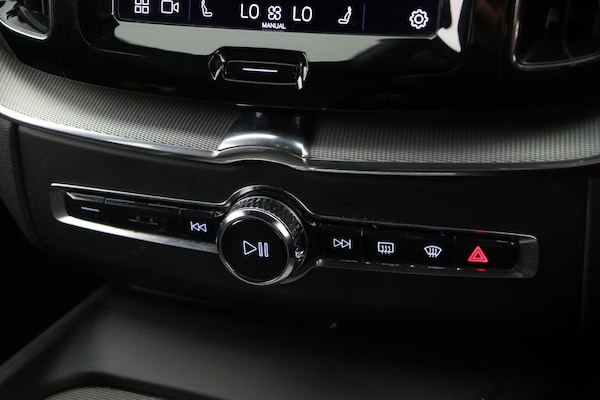 Used Volvo XC60 2021 for sale - 76183897: Photo 23