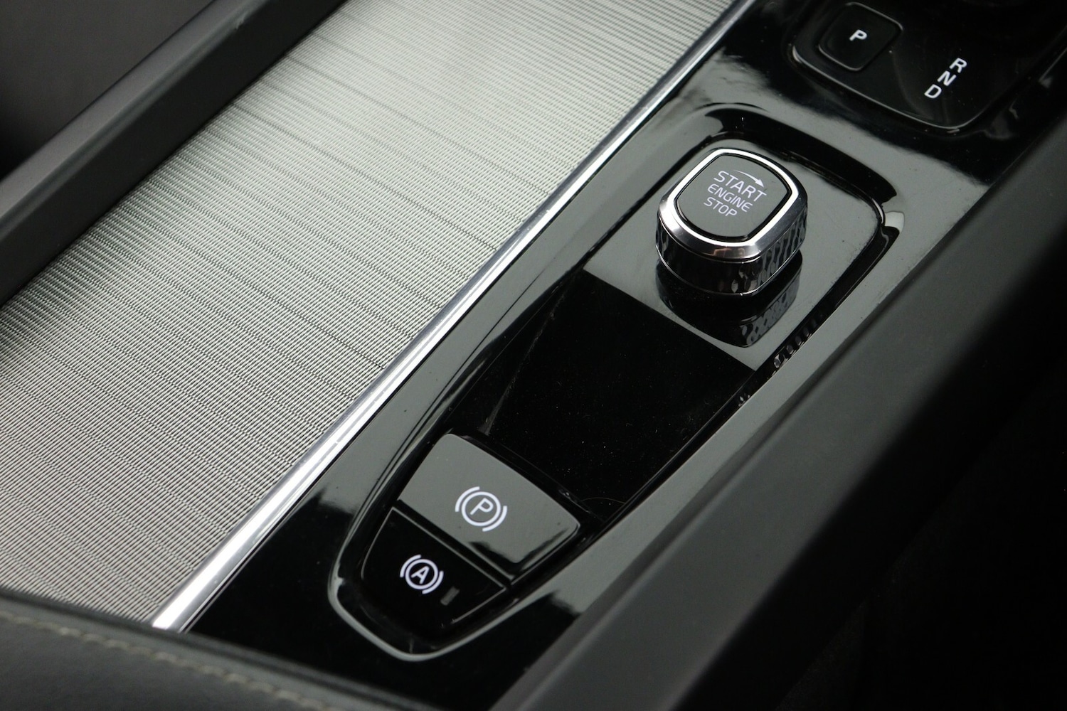 Used Volvo XC60 2021 for sale - 76183897: Photo 25